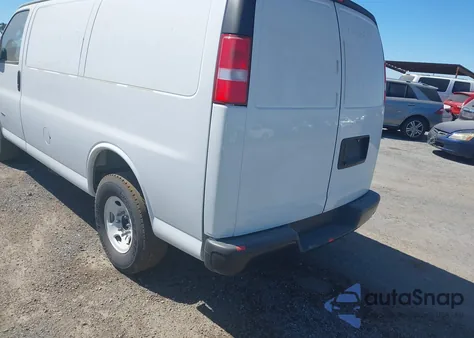 2022 Chevrolet Express Cargo Rwd 2500 Regular Wheelbase Wt из США, поврежденный, VIN 1GCWGAF15N1232395